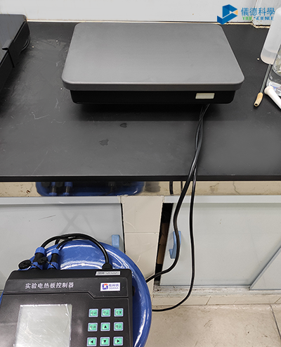 石（shí）墨（mò）電熱（rè）板