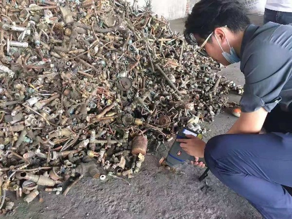 手持式合金（jīn）分析儀在金屬回收中的應（yīng）用成（chéng）功方案