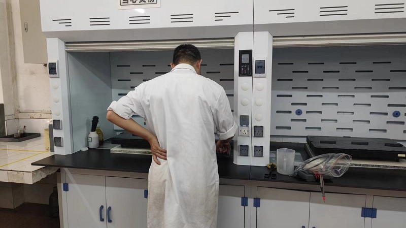 用戶實踐操（cāo）作電熱板