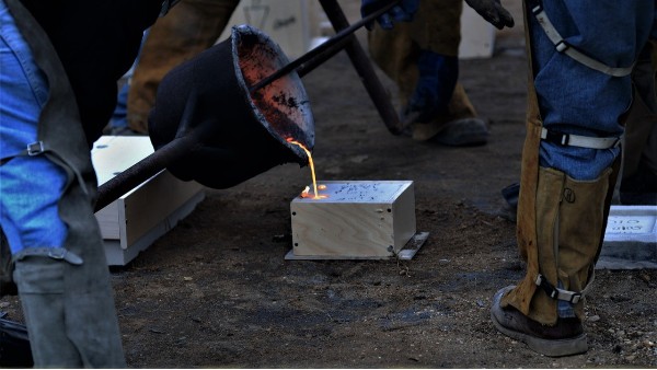 鑄造行業更好的檢測鑄件的（de）產品質量的儀器