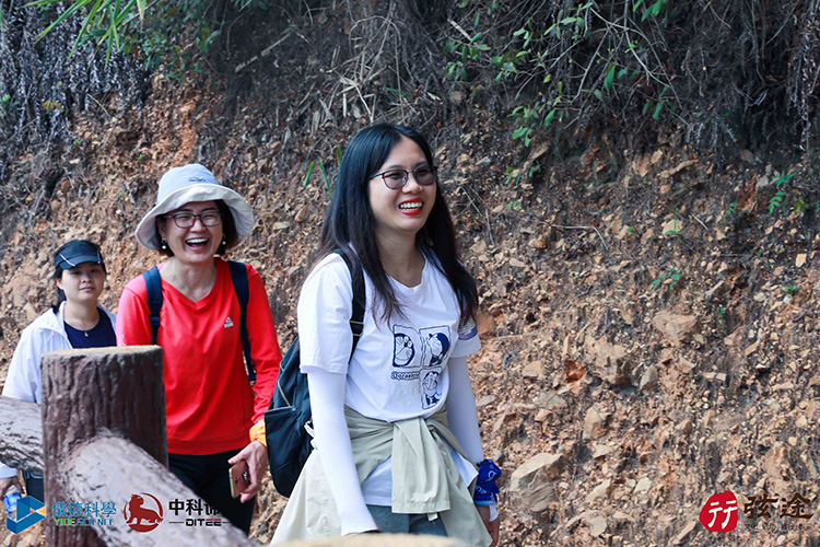 羞羞视频在线羚羊峽徒步賽